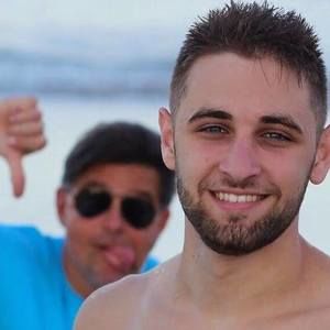 Meet your Posher, Louis